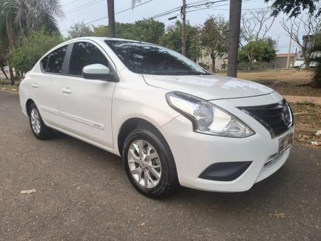 NISSAN Versa Sedan 1.6 16V 4P FLEX S, Foto 2