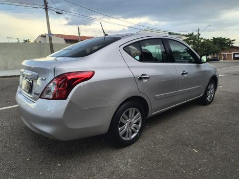 NISSAN Versa Sedan 1.6 16V 4P FLEX SV, Foto 2