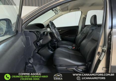 NISSAN Versa Sedan 1.6 16V 4P UNIQUE FLEX XTRONIC AUTOMTICO CVT, Foto 8