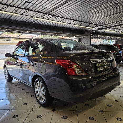 NISSAN Versa Sedan 1.6 16V 4P FLEXSTART V-DRIVE, Foto 8