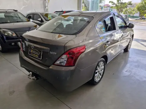 NISSAN Versa Sedan 1.6 16V 4P FLEX SV, Foto 2