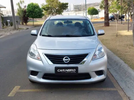 NISSAN Versa Sedan 1.6 16V 4P FLEX SV, Foto 2