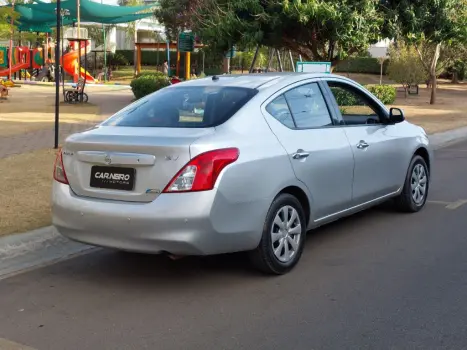 NISSAN Versa Sedan 1.6 16V 4P FLEX SV, Foto 5