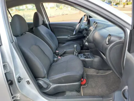 NISSAN Versa Sedan 1.6 16V 4P FLEX SV, Foto 12