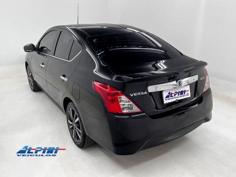 NISSAN Versa Sedan , Foto 4
