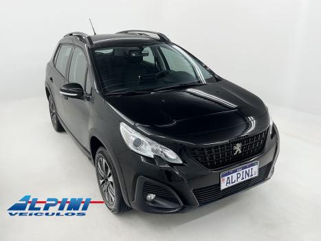 PEUGEOT 2008 , Foto 2