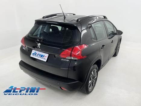 PEUGEOT 2008 , Foto 3