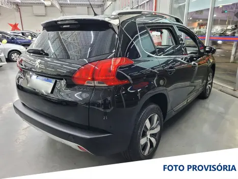 PEUGEOT 2008 , Foto 2