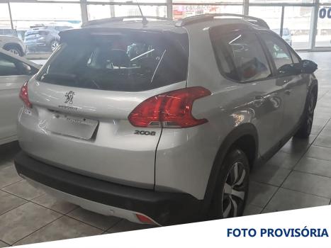 PEUGEOT 2008 , Foto 2