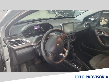 PEUGEOT 2008 , Foto 4