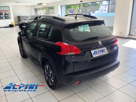 PEUGEOT 2008 , Foto 4
