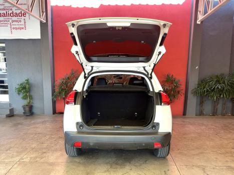 PEUGEOT 2008 , Foto 6