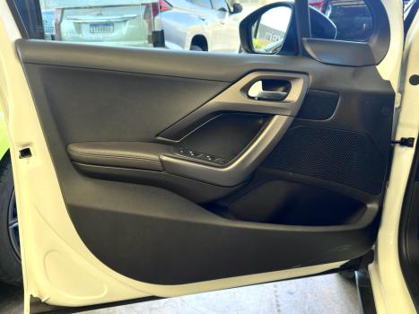 PEUGEOT 2008 , Foto 7