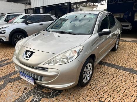 PEUGEOT 207 Sedan 1.4 4P PASSION XR FLEX, Foto 1