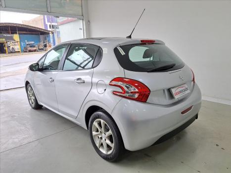 PEUGEOT 208 1.5 4P FLEX ALLURE, Foto 4