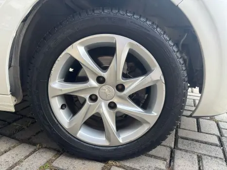 PEUGEOT 208 1.5 4P FLEX ALLURE, Foto 9