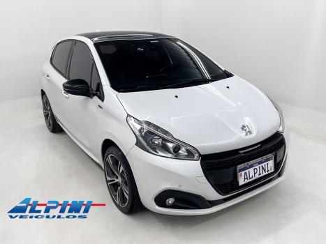 PEUGEOT 208 , Foto 2