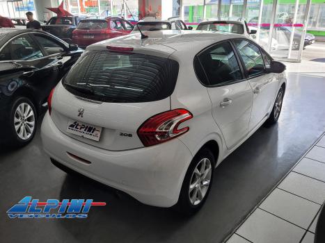 PEUGEOT 208 , Foto 4