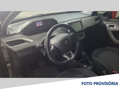 PEUGEOT 208 , Foto 4