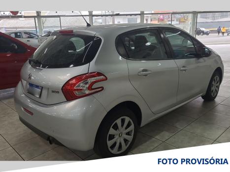 PEUGEOT 208 , Foto 2