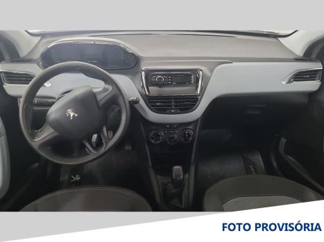 PEUGEOT 208 , Foto 3