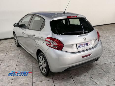 PEUGEOT 208 , Foto 4