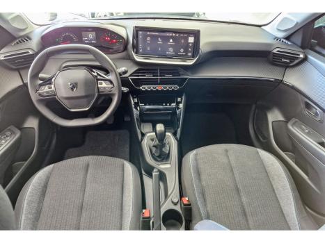 PEUGEOT 208 , Foto 3