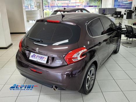 PEUGEOT 208 , Foto 3