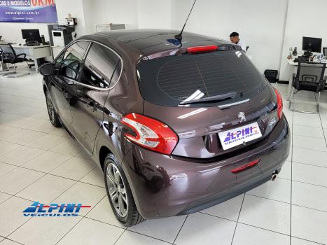 PEUGEOT 208 , Foto 4