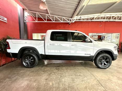 RAM 1500 5.7 V8 REBEL CABINE DUPLA 4X4 AUTOMTICO, Foto 7