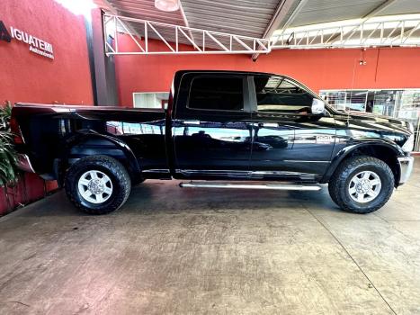 RAM 2500 6.7 I6 24V SLT CABINE DUPLA TURBO DIESEL LARAMIE 4X4 AUTOMTICO, Foto 9