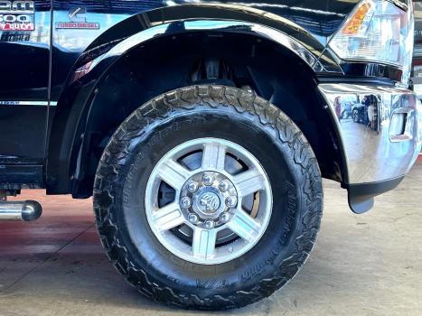 RAM 2500 6.7 I6 24V SLT CABINE DUPLA TURBO DIESEL LARAMIE 4X4 AUTOMTICO, Foto 15