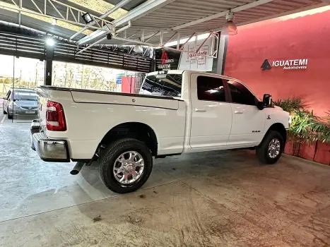 RAM 2500 6.7 I6 24V SLT CABINE DUPLA TURBO DIESEL LARAMIE 4X4 AUTOMTICO, Foto 4
