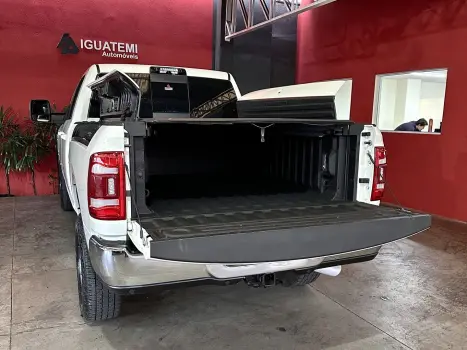 RAM 2500 6.7 I6 24V SLT CABINE DUPLA TURBO DIESEL LARAMIE 4X4 AUTOMTICO, Foto 10