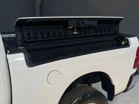 RAM 2500 6.7 I6 24V SLT CABINE DUPLA TURBO DIESEL LARAMIE 4X4 AUTOMTICO, Foto 8