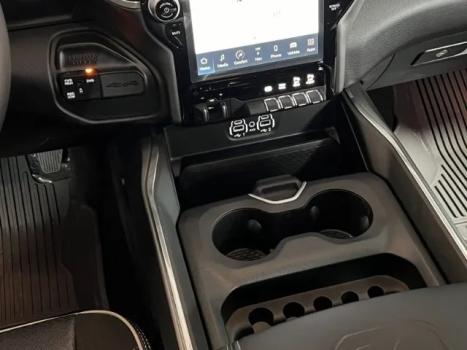 RAM 2500 6.7 I6 24V SLT CABINE DUPLA TURBO DIESEL LARAMIE 4X4 AUTOMTICO, Foto 18
