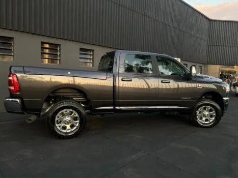 RAM 2500 6.7 I6 24V SLT CABINE DUPLA TURBO DIESEL LARAMIE 4X4 AUTOMTICO, Foto 12