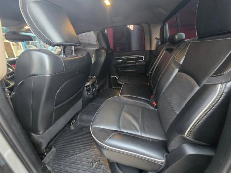RAM 2500 6.7 I6 24V SLT CABINE DUPLA TURBO DIESEL LARAMIE 4X4 AUTOMTICO, Foto 5
