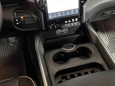 RAM 2500 6.7 I6 24V SLT CABINE DUPLA TURBO DIESEL LARAMIE 4X4 AUTOMTICO, Foto 18