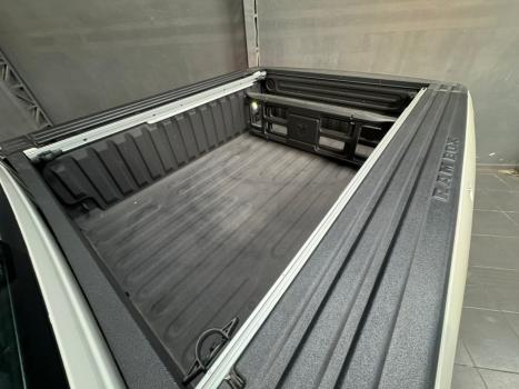RAM 2500 6.7 I6 24V SLT CABINE DUPLA TURBO DIESEL LARAMIE 4X4 AUTOMTICO, Foto 21