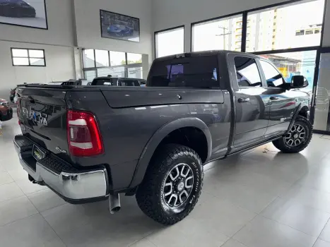 RAM 3500 6.7 I6 LIMITED LONG HORN CABINE DUPLA 4X4 TURBO DIESEL AUTOMTICO, Foto 3