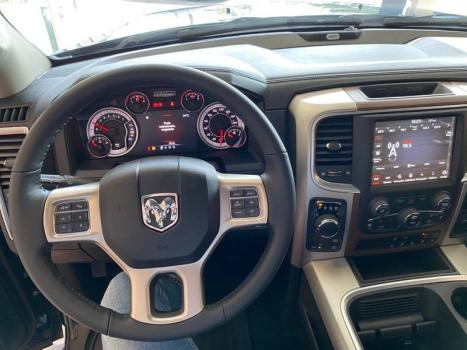 RAM Classic 5.7 V8 32V 4P HEMI LARAMIE AUTOMTICO, Foto 10