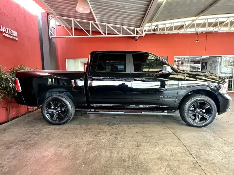 RAM Classic 5.7 V8 32V 4P HEMI LARAMIE AUTOMTICO, Foto 14