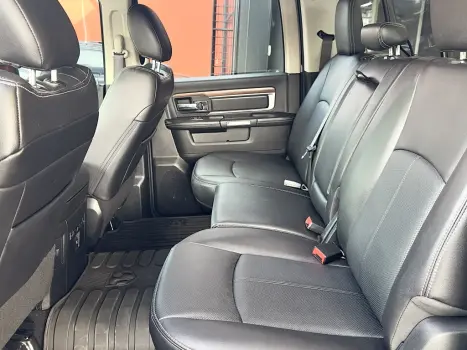 RAM Classic 5.7 V8 32V 4P HEMI LARAMIE AUTOMTICO, Foto 23
