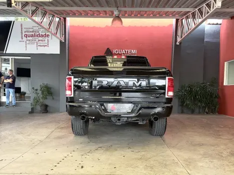 RAM Classic 5.7 V8 32V 4P HEMI LARAMIE AUTOMTICO, Foto 26
