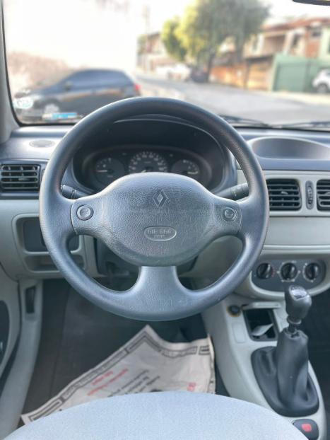 RENAULT Clio Sedan 1.0 16V 4P RL, Foto 10