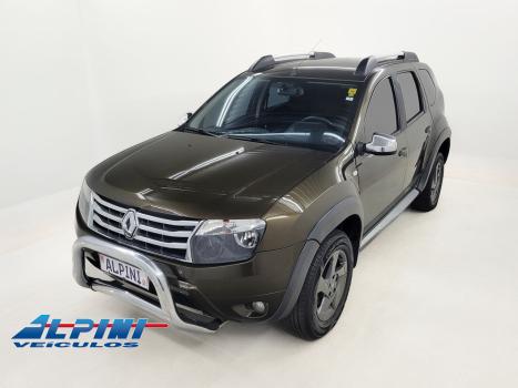 RENAULT Duster , Foto 1