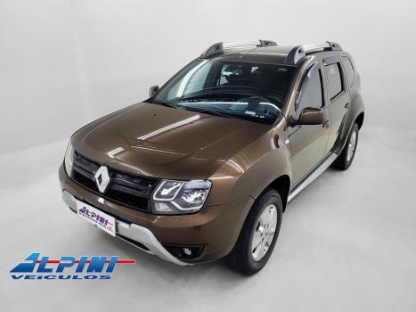 RENAULT Duster , Foto 1