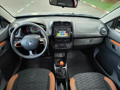 RENAULT Kwid 1.0 12V 4P SCE FLEX OUTSIDER, Foto 16