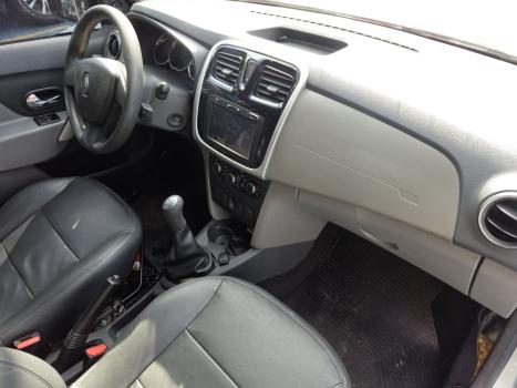 RENAULT Logan 1.0 16V 4P FLEX EXPRESSION, Foto 4